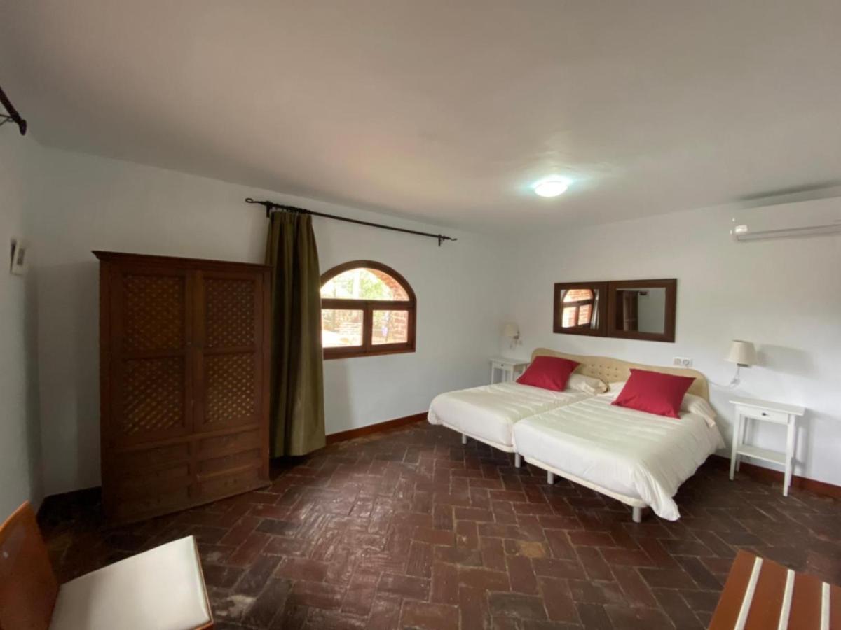 Casas Rurales Monasterio De Rocamador Almendral Zewnętrze zdjęcie